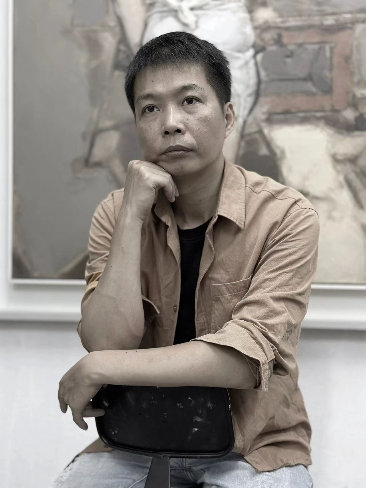 艺术家游祥龙肖像